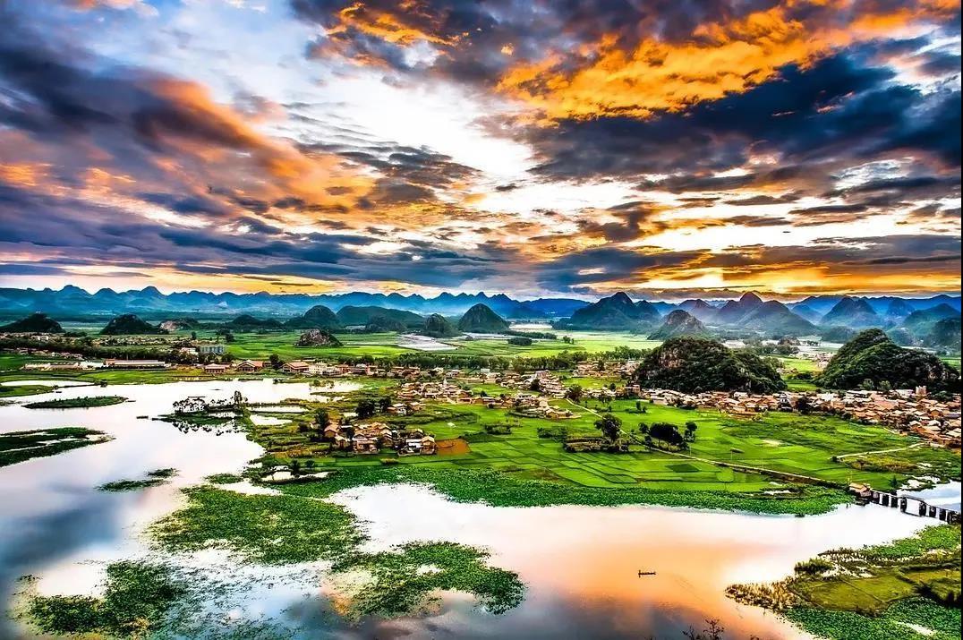 探索小眾賞花路線 住進(jìn)紅河梯田中的帳篷營(yíng)地