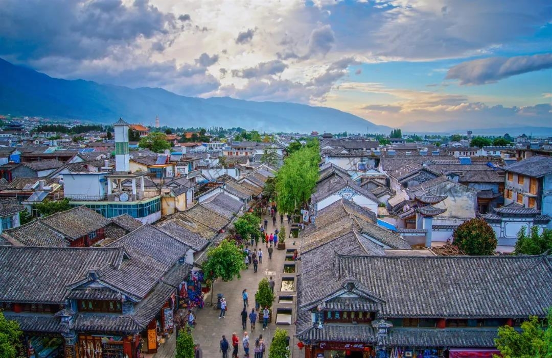 漫游·逛幾座古鎮(zhèn)，看煙火滿人間