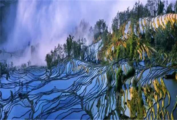 云南傳媒公司：元陽(yáng)梯田最佳觀賞期到啦！哈尼族1300年歷史結(jié)晶，究竟有多美？